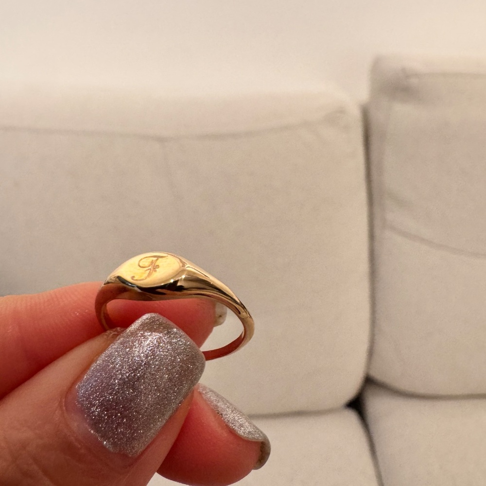 Catbird 14K Gold Small Heirloom Signet Ring w/ engraving F Sz 6 - Picture 5 of 6